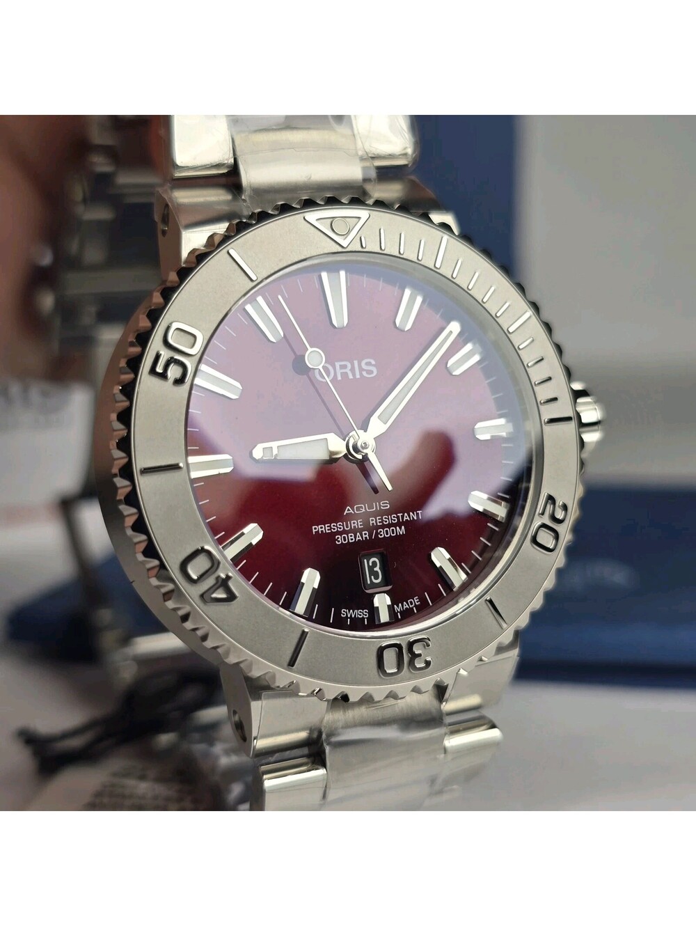 Oris Aquis Date Relief 41.5mm Cherry Red Dial Automatic, New